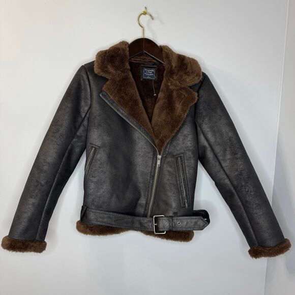 Abercrombie & Fitch Jackets & Blazers - Abercrombie And Fitch Black Faux Fur Lined Moto Jacket Coat Belted L